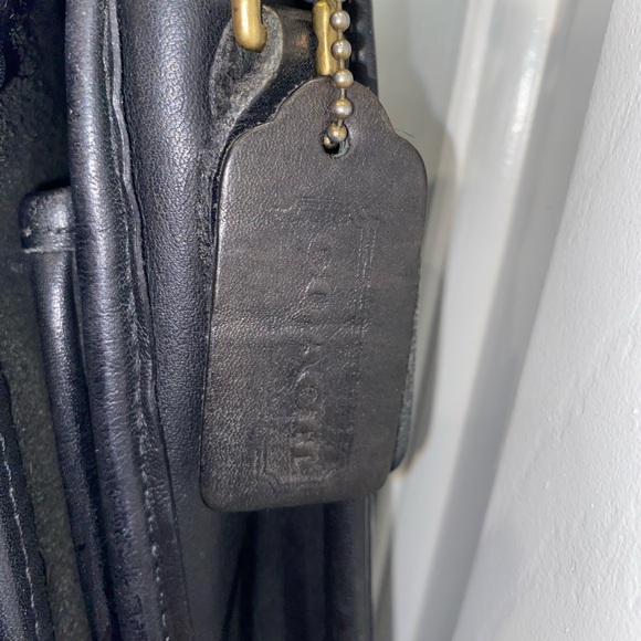 Vintage Coach 1980’ cross body Bag - Picture 10 of 15